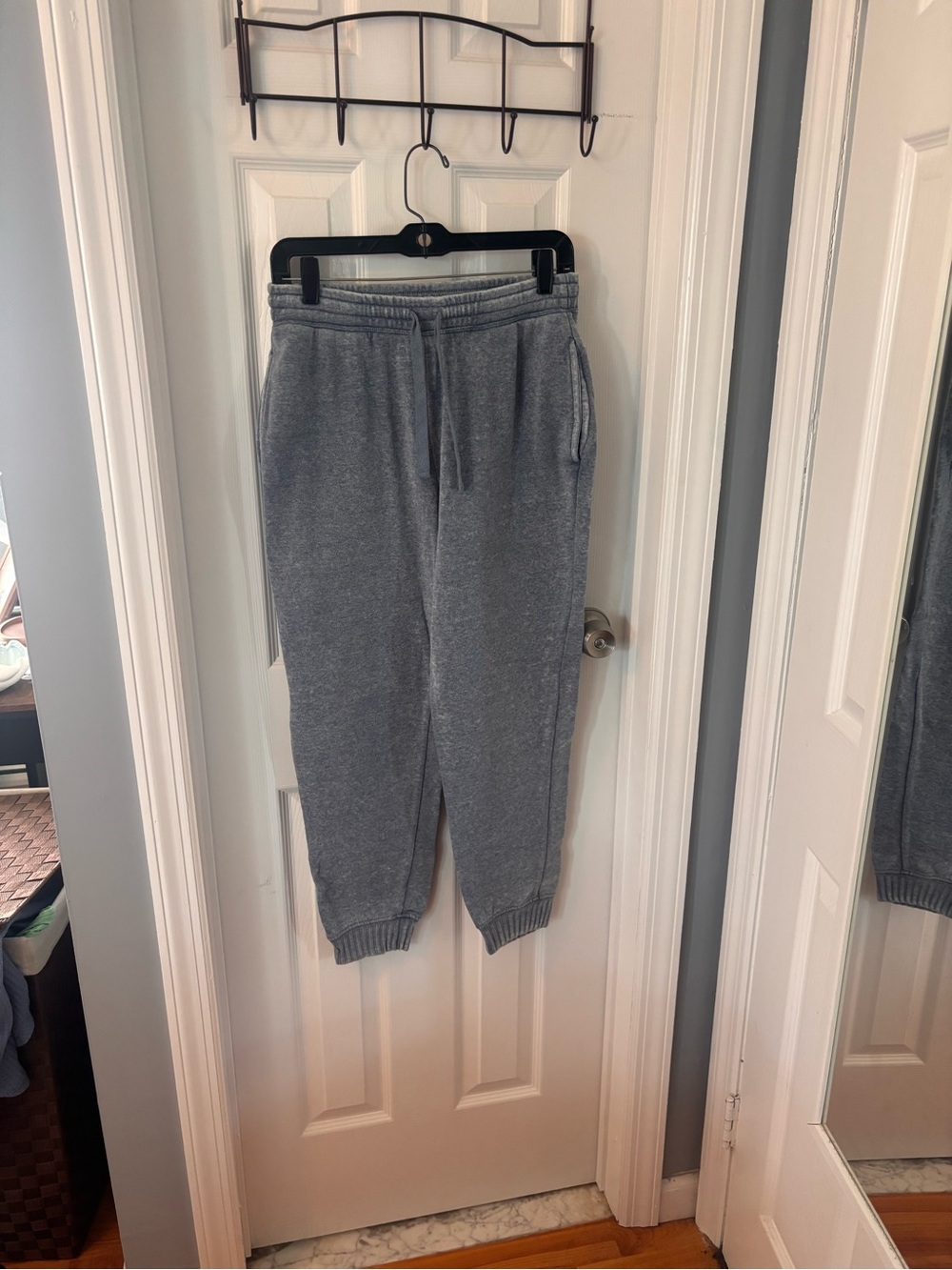 2LV | Joggers